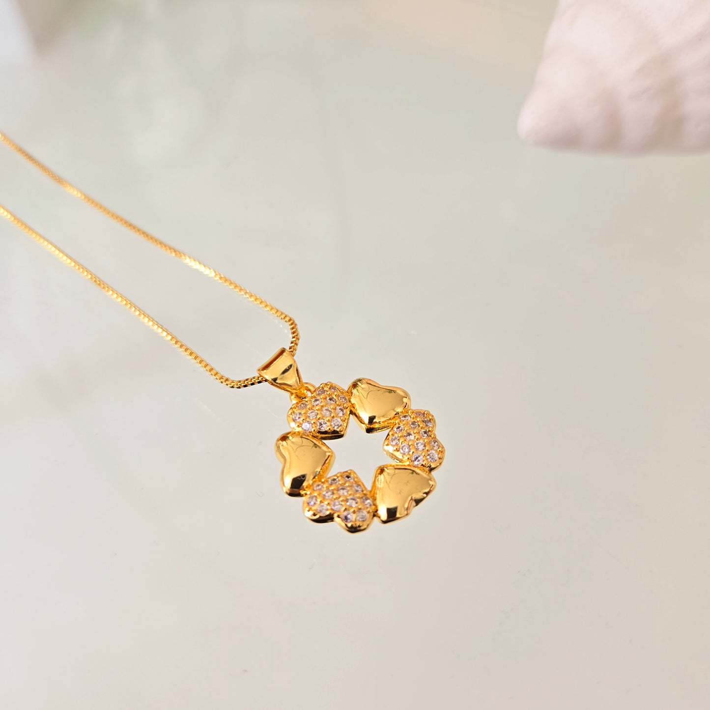 Cadena Seis Corazones