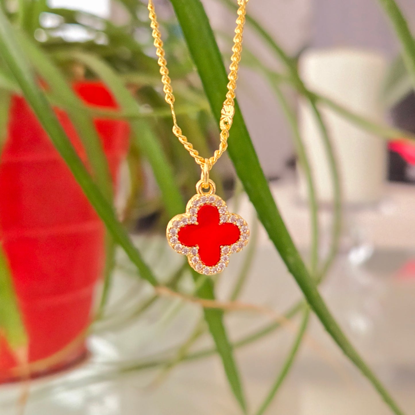 Cadena Van Cleef Roja