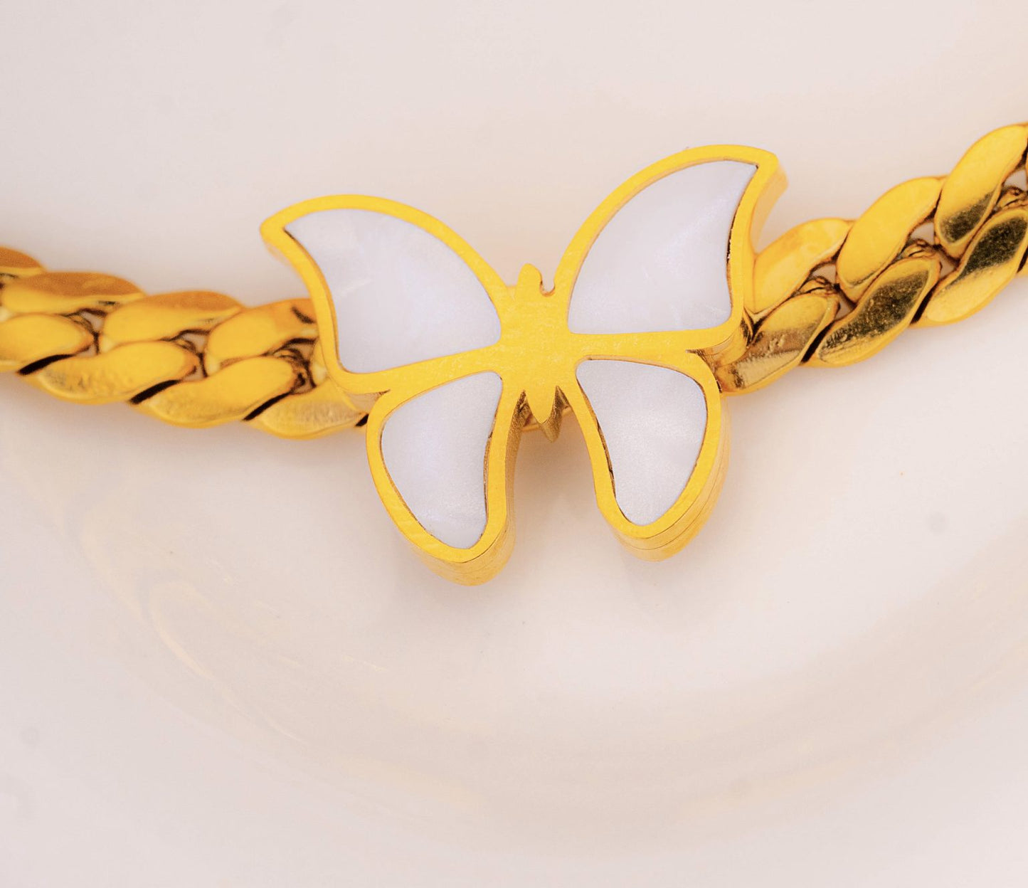 Cadena Mariposa Nacarado Acero