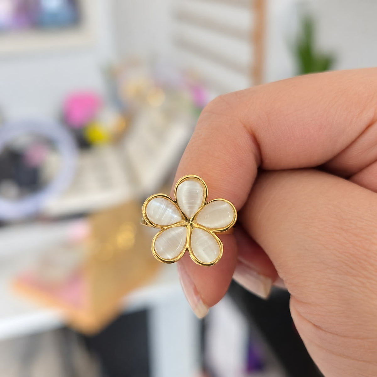 Anillo Flor Perla Ajustable