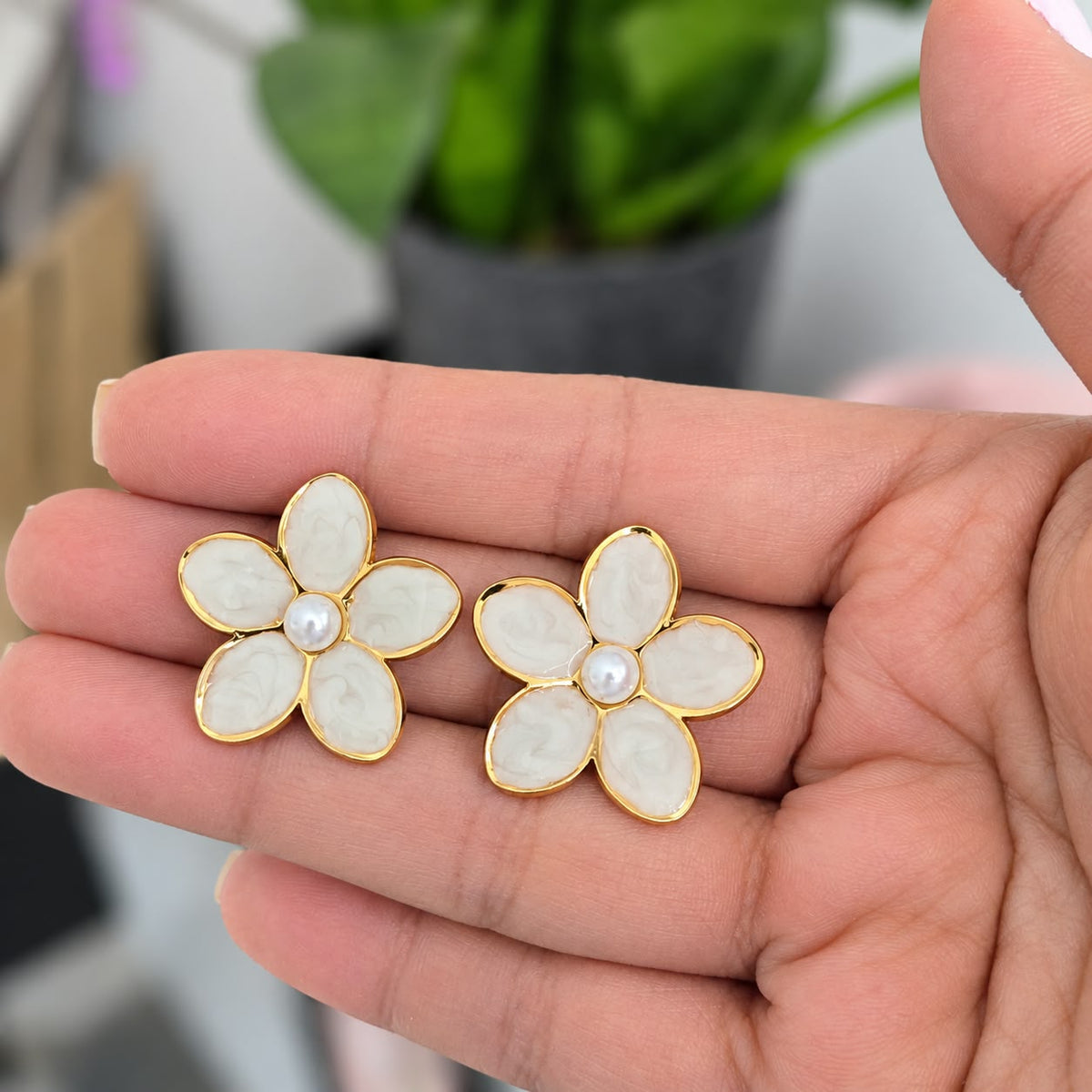 Topos Flor Blanco Perla Acero