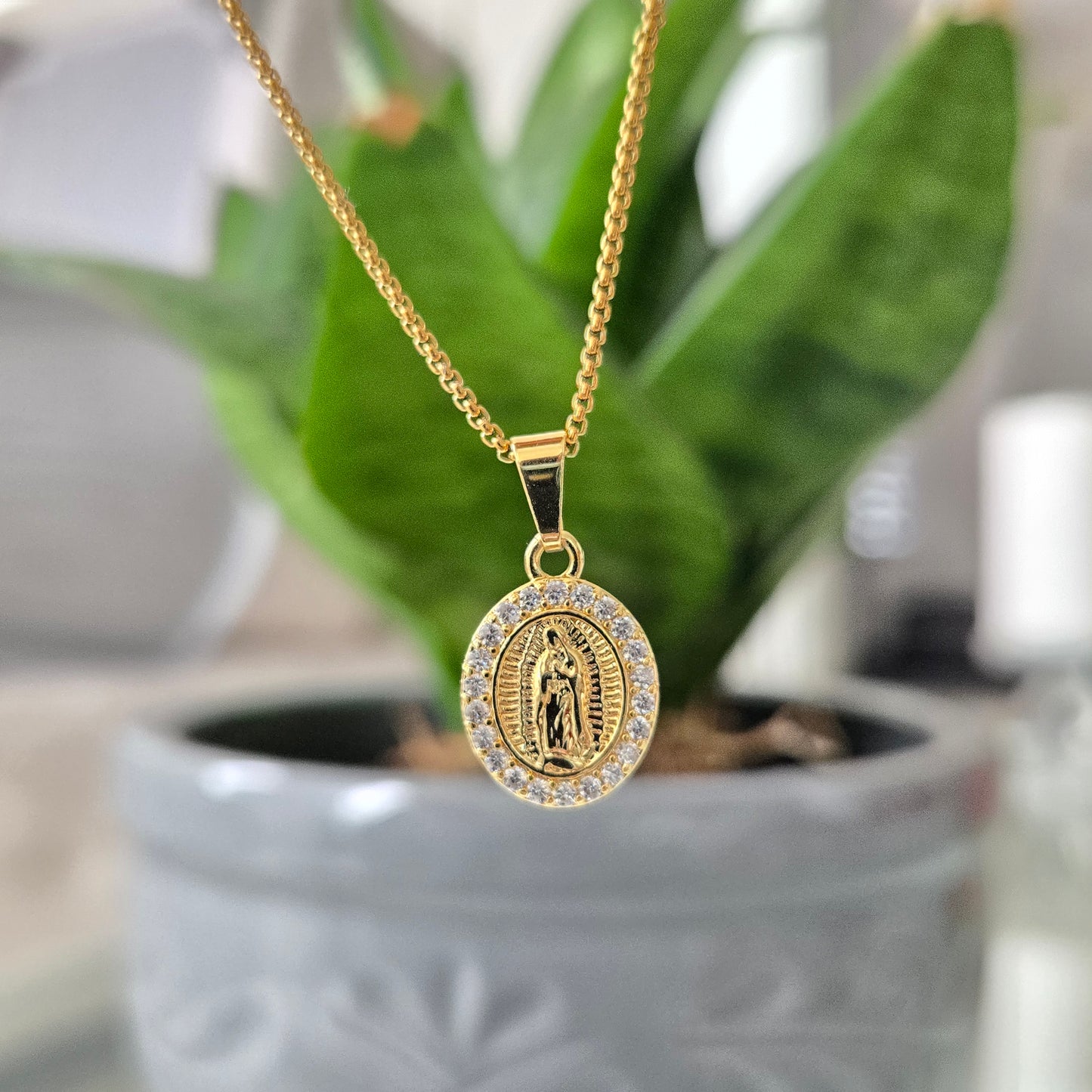 Cadena Virgen Guadalupe Acero