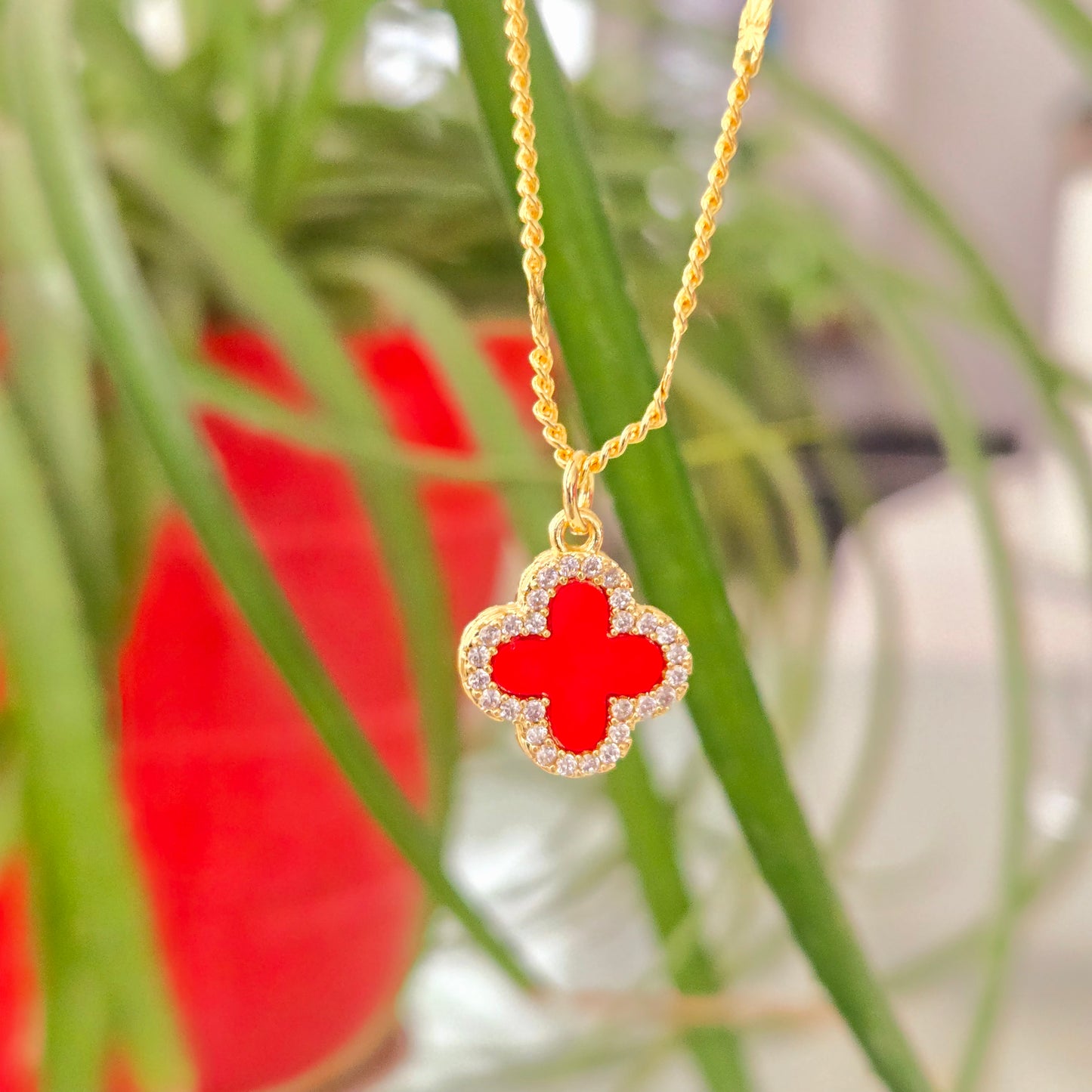Cadena Van Cleef Roja