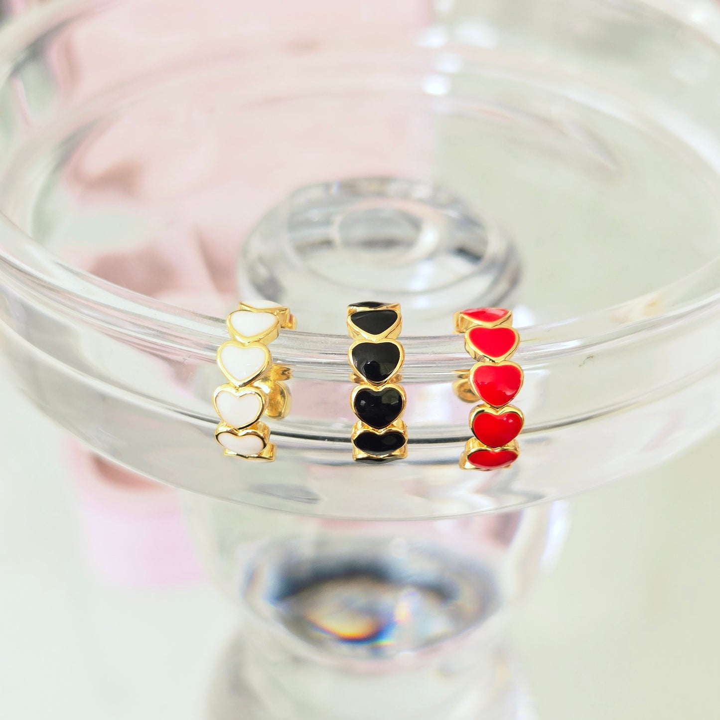 Ear cuff Corazones Negro