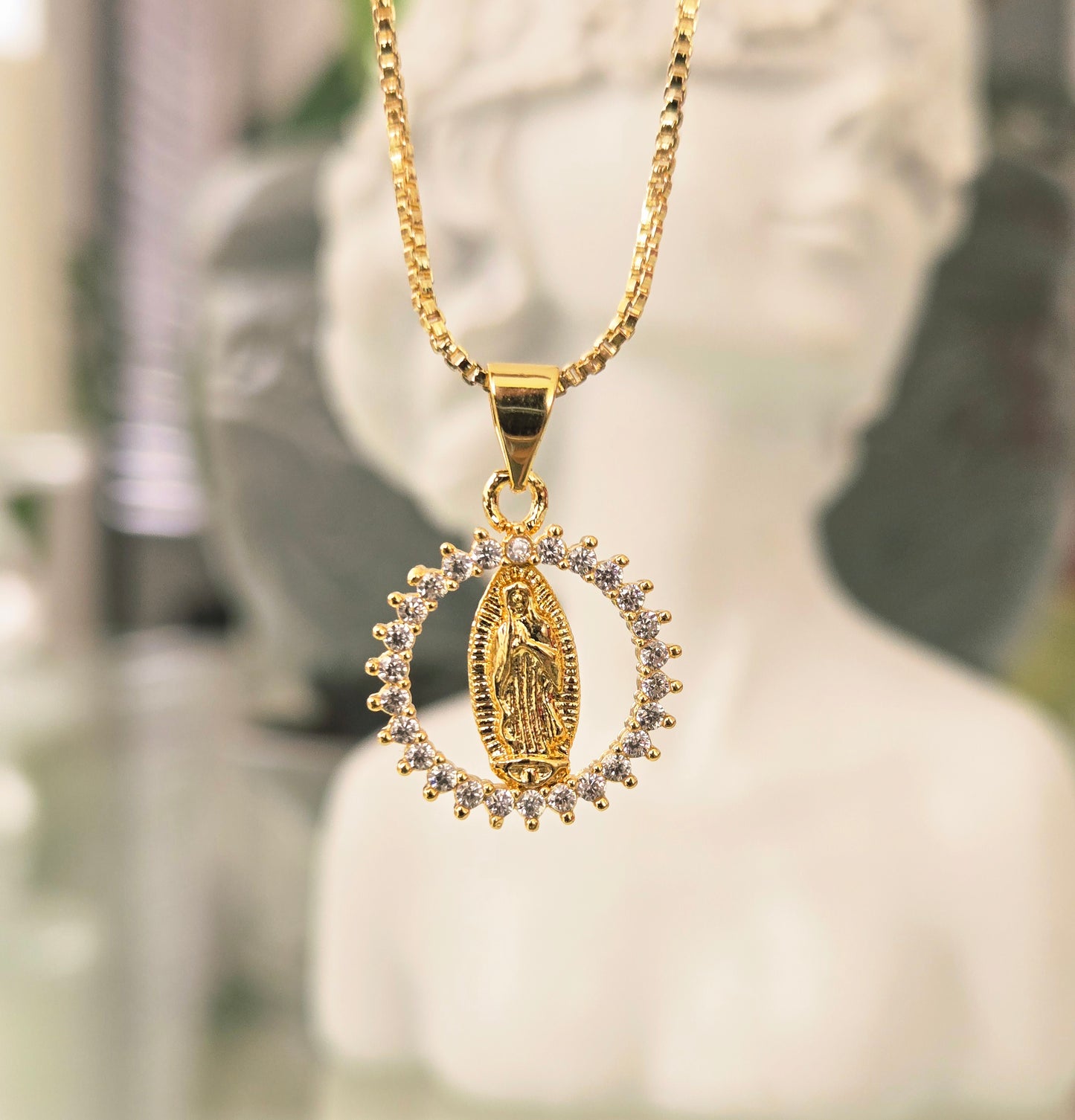 Cadena Virgen De Guadalupe circones