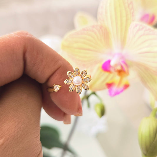 Anillo Flor Giratorio Perla
