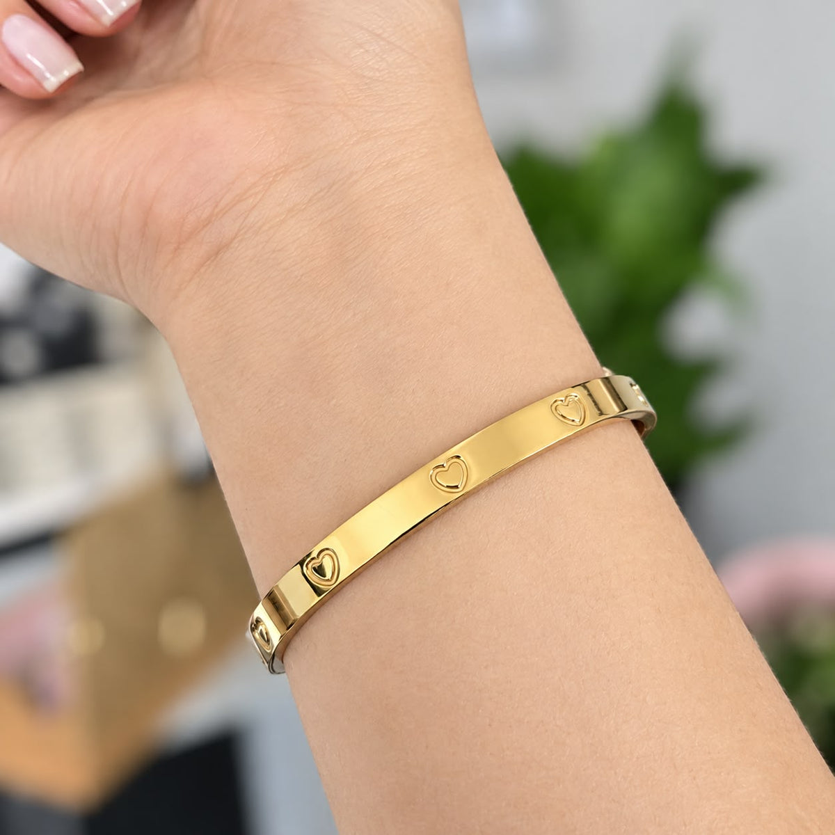 Brazalete Corazones Acero