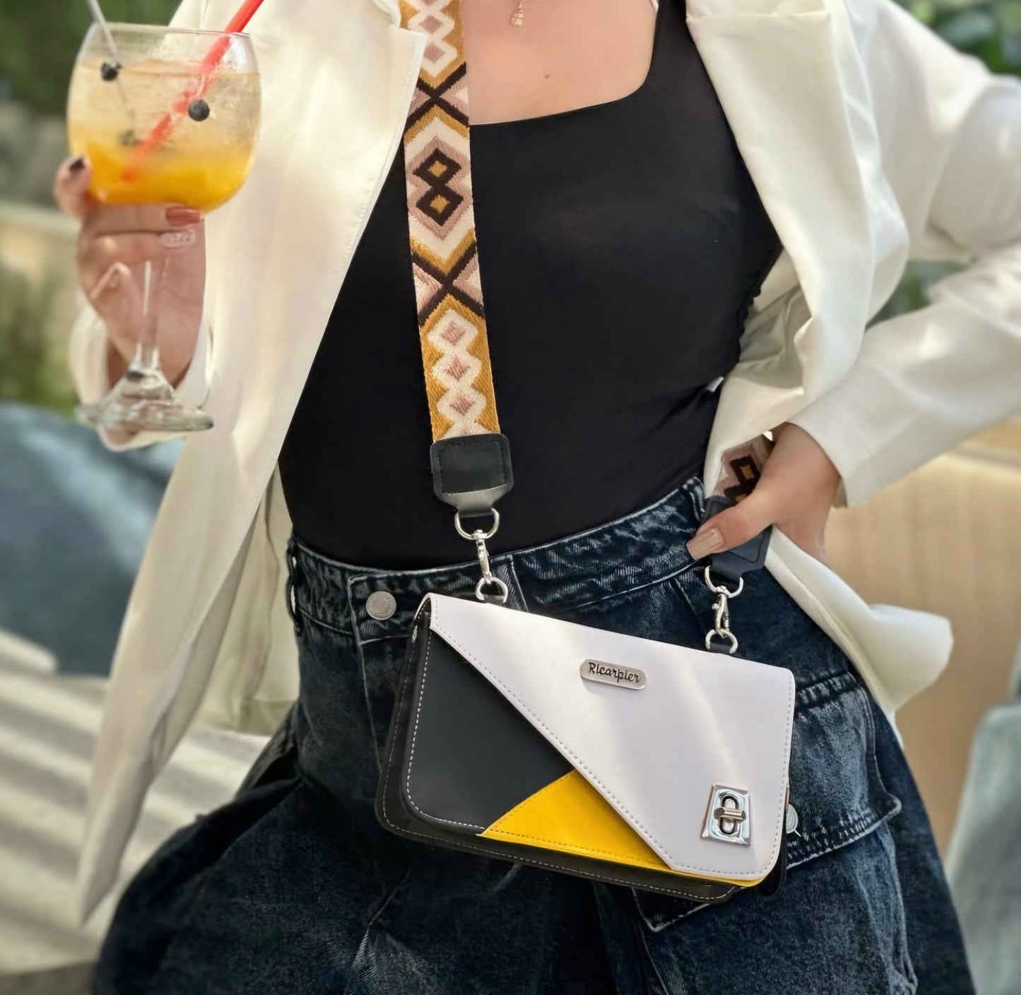 Cartera Kiut Tricolor Amarillo