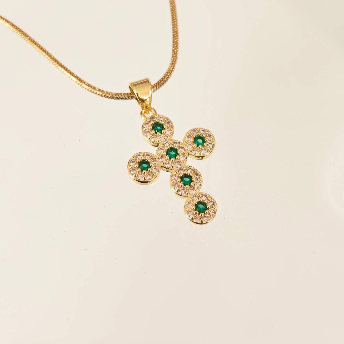 Cadena Cruz Verde Esmeralda