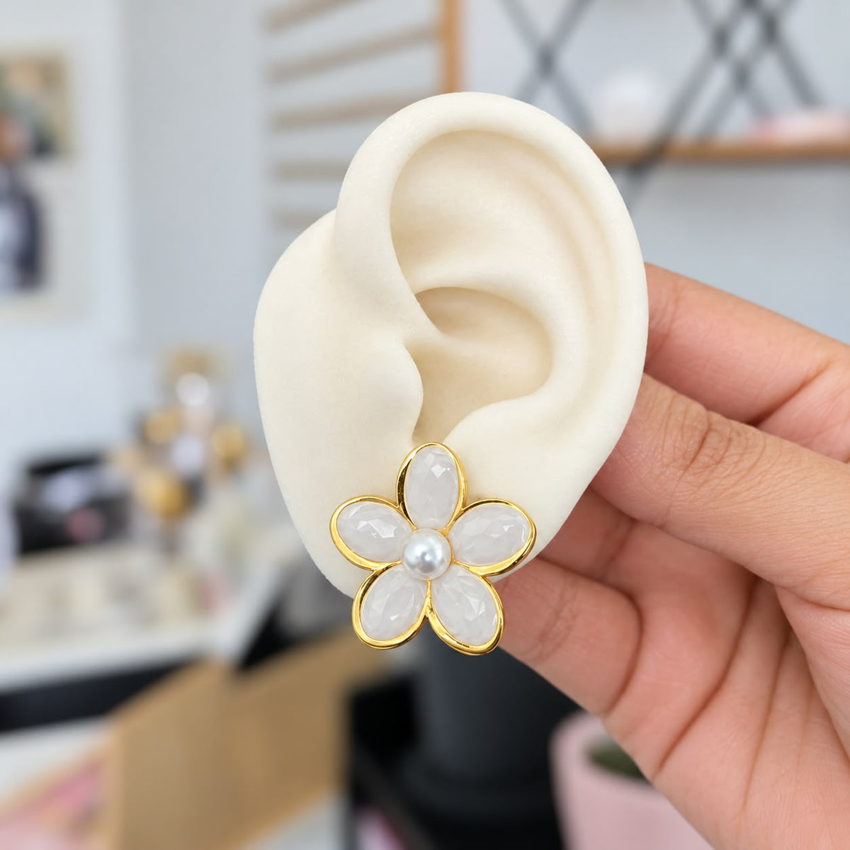 Topos Flor Blanco Perla Acero