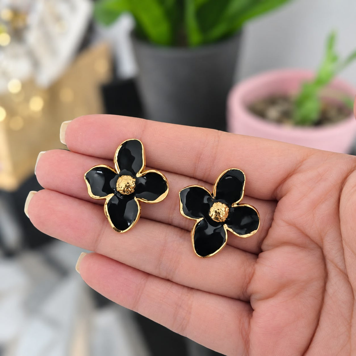 Aretes Flor Negra Acero
