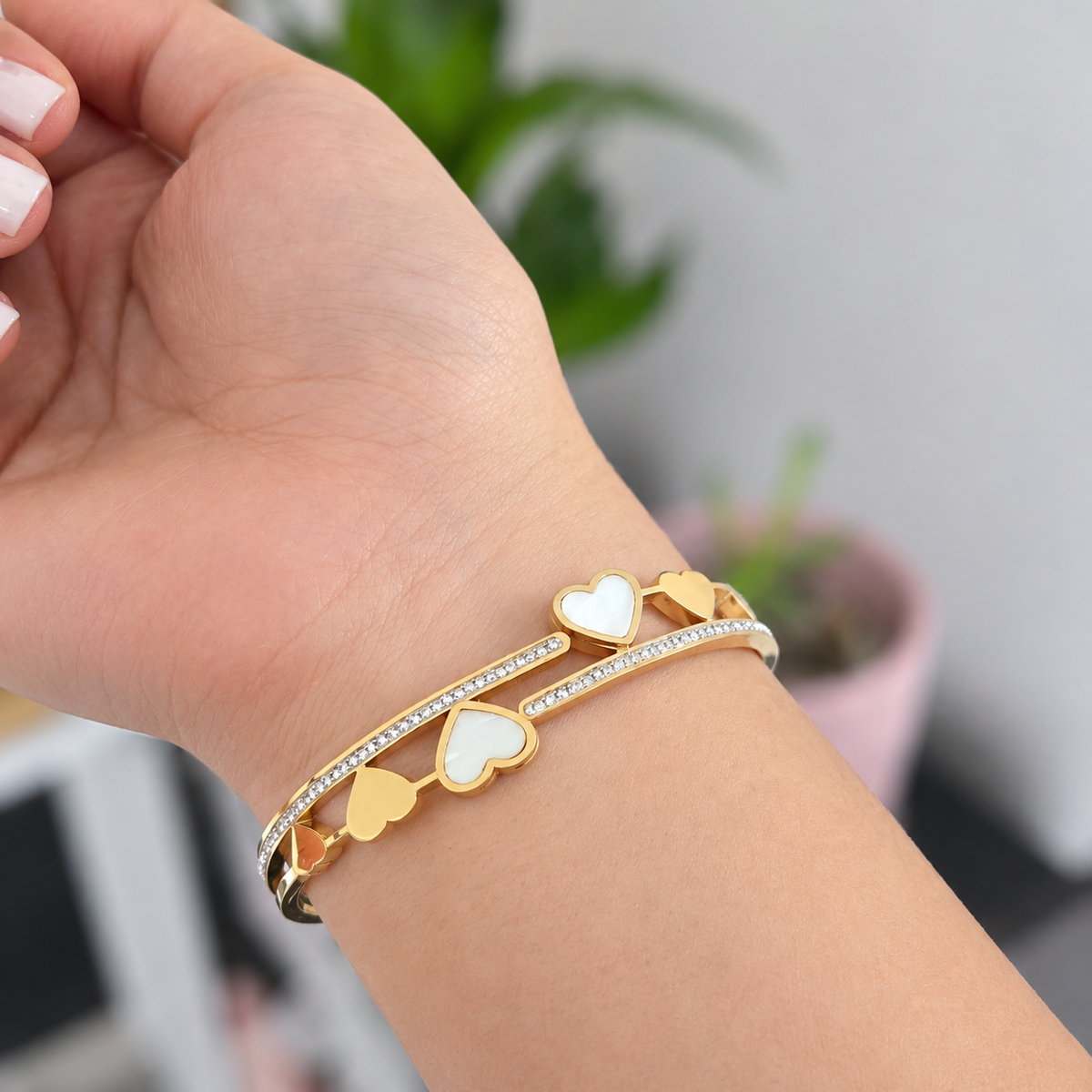 Brazalete Corazones En Acero Inoxidable