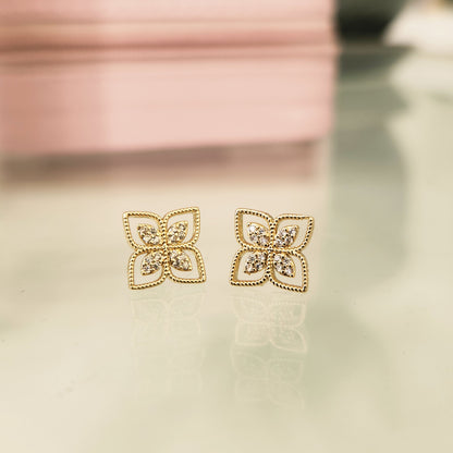 Topos Clover