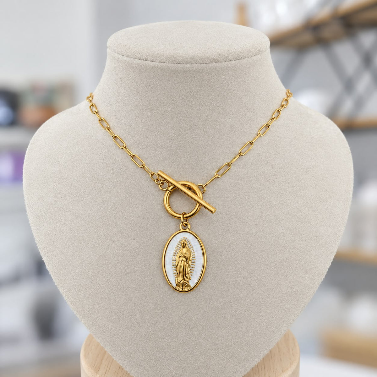 Collar Virgen Guadalupe